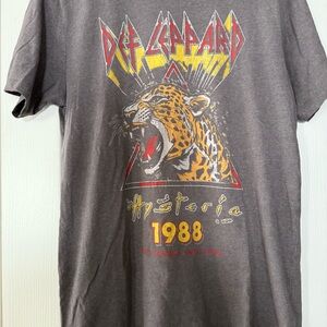 Def Leppard Graphic T-Shirt